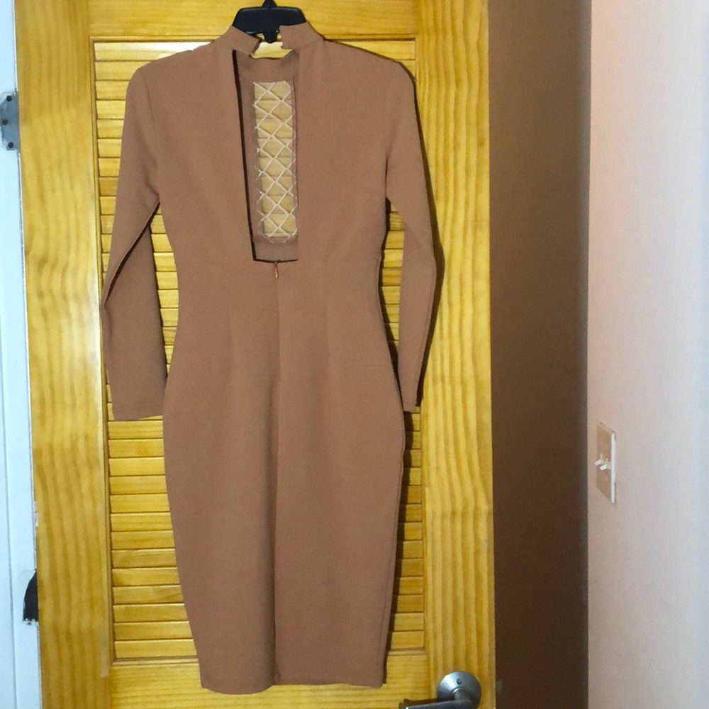 Dress - Picture 2 of 2